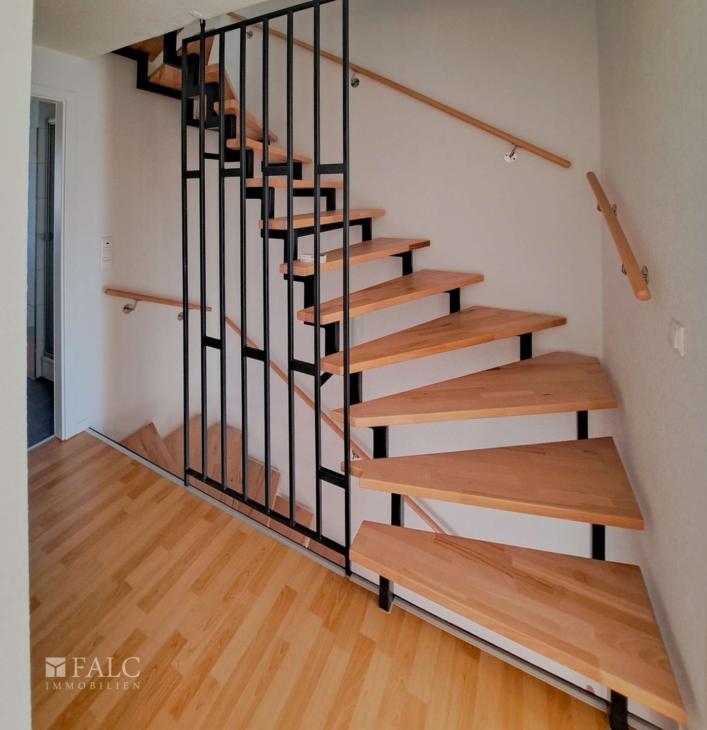 DG OG Treppe